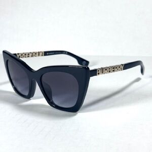 Burberry B 4372-U 3001/8G Sunglasses New Authentic